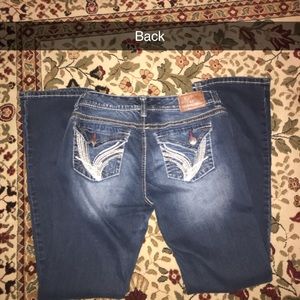 Ariya jeans